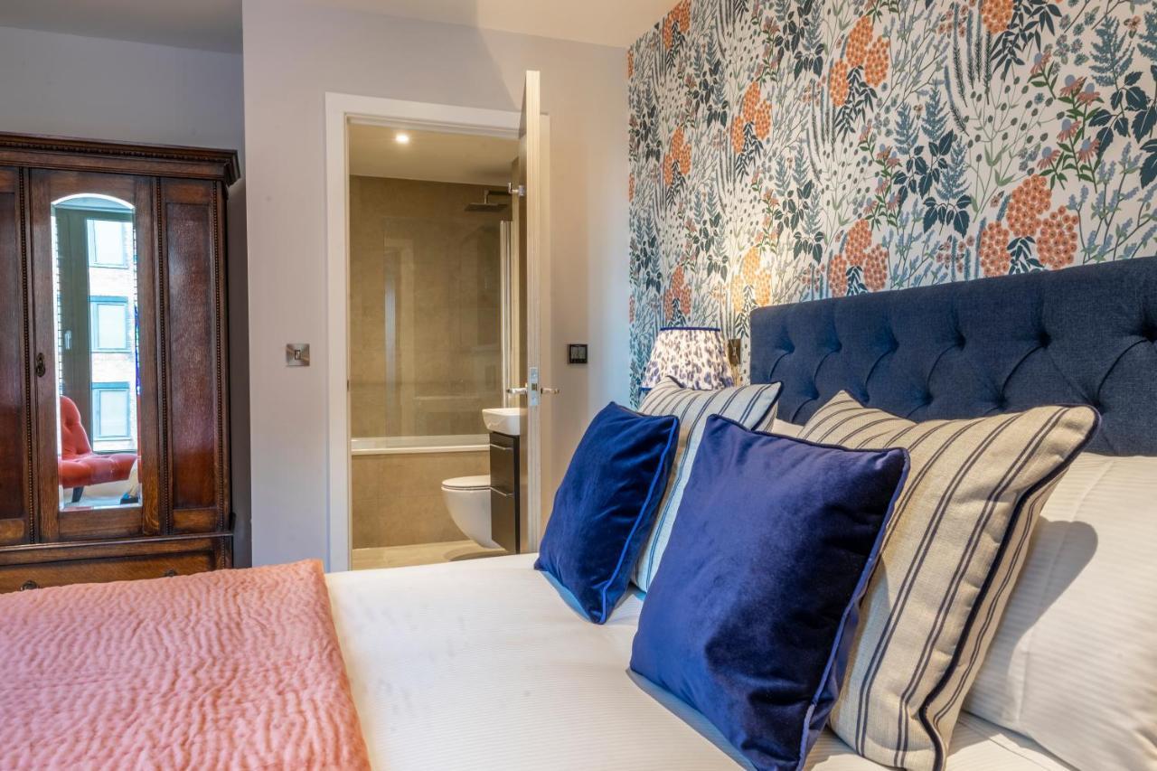 Out Of Office @ Ryedale House Apartment Йорк Екстериор снимка