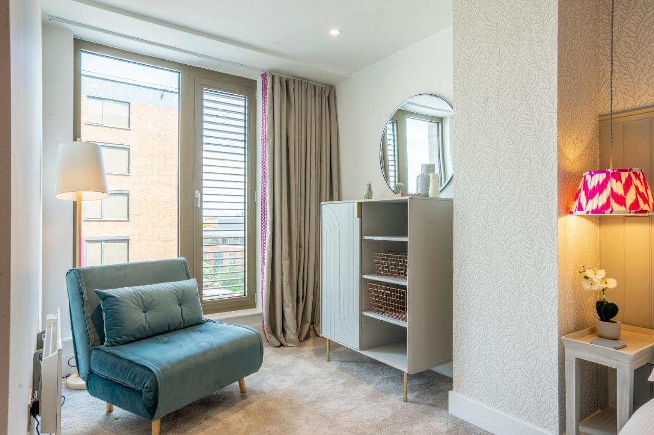 Out Of Office @ Ryedale House Apartment Йорк Екстериор снимка